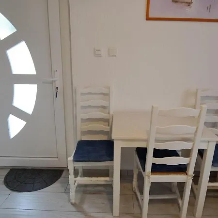 Apartment Ana-lora