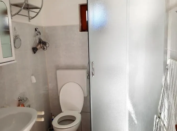 Ana-lora * لوبار